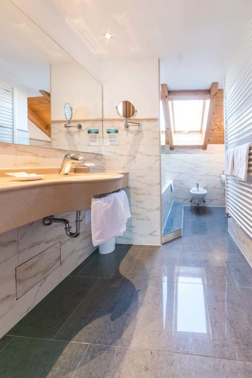 Metzgerei Gasthof Oberhauser - Hotel Zur Post Egling Extérieur photo