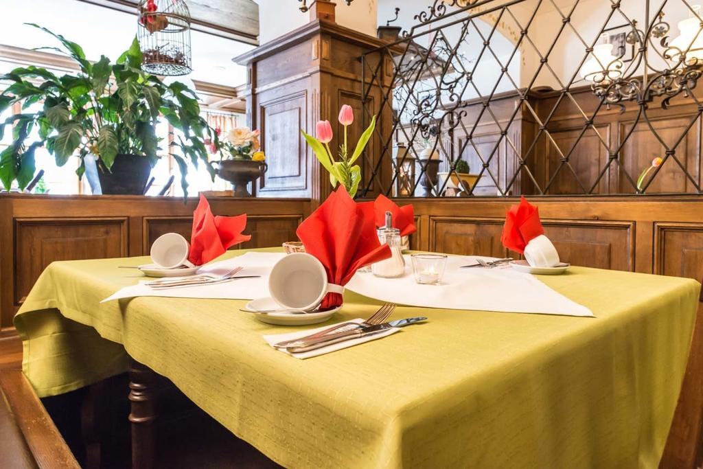 Metzgerei Gasthof Oberhauser - Hotel Zur Post Egling Extérieur photo